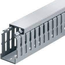 Kabel Ducting Berlubang 45×45 mm 1,7 Meter (Abu-abu)